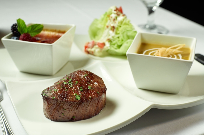 Imagen del bar/restaurante del Hotel Omni San Francisco. Foto 2