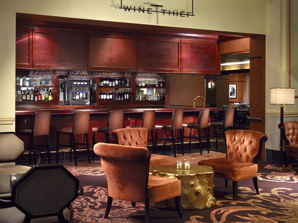 Imagen de los interiores del Hotel Omni Severin. Foto 7