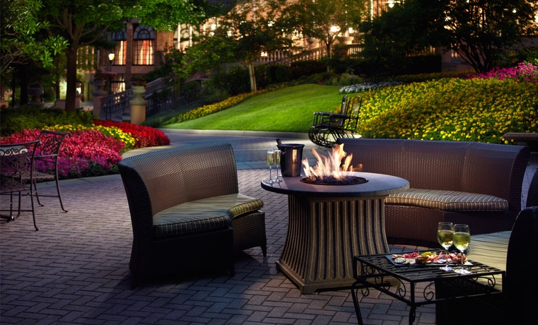 Imagen de los exteriores del Hotel Omni Shoreham. Foto 8