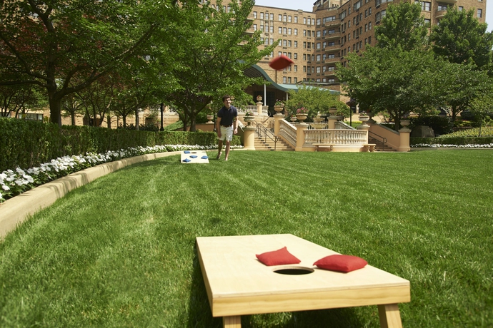 Imagen de los exteriores del Hotel Omni Shoreham. Foto 11