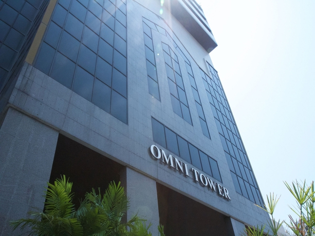 Imagen de los exteriores del Hotel Omni Syncate Suites. Foto 11