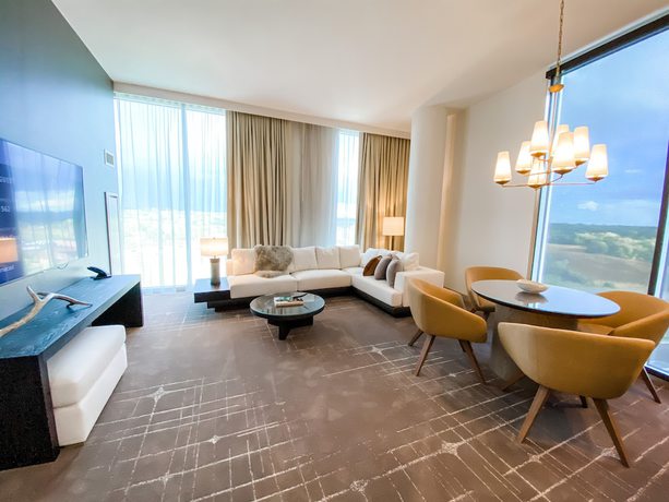Imagen de la habitación del Hotel Omni Viking Lakes. Foto 6
