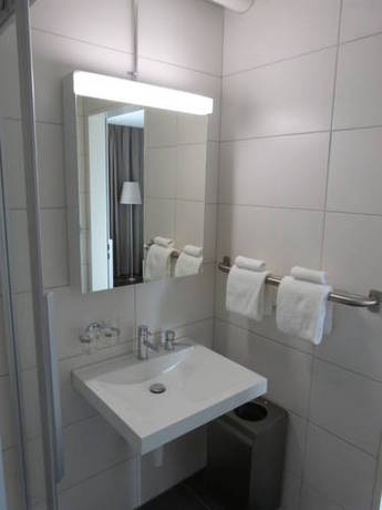 Imagen de la habitación del Hotel Omnium Sport. Foto 8