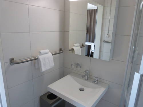 Imagen de la habitación del Hotel Omnium Sport. Foto 15