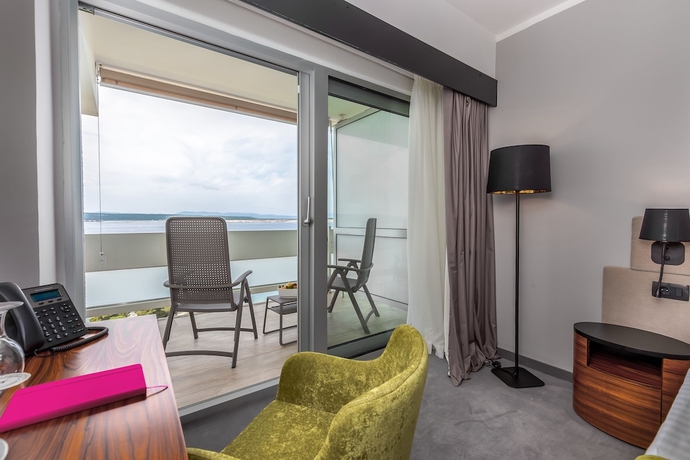 Imagen de la habitación del Hotel Omorika, Dramalj. Foto 7