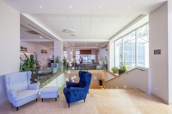 Imagen de los interiores del Hotel Omorika. Foto 15