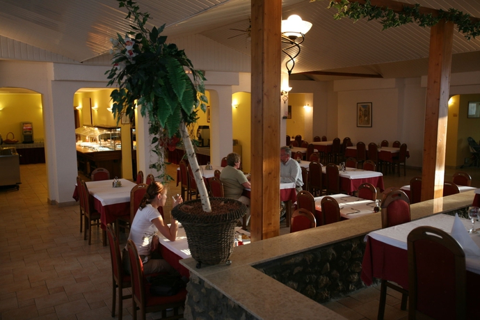 Imagen del bar/restaurante del Hotel Omorika, Punat. Foto 5