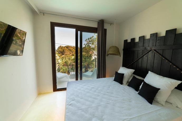 Imagen de la habitación del Hotel Oms. Foto 2