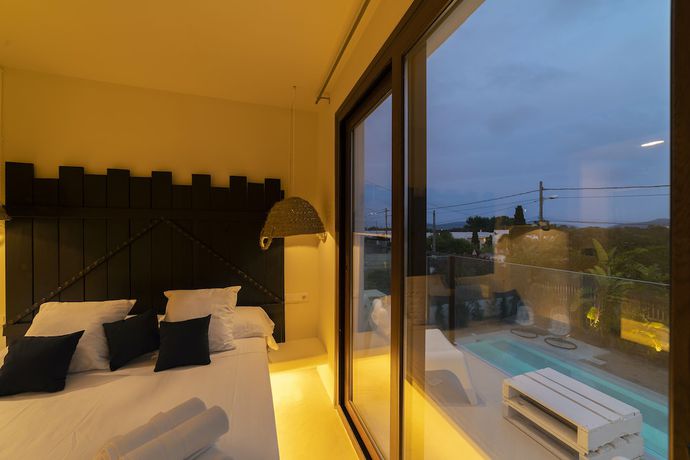 Imagen de la habitación del Hotel Oms. Foto 3