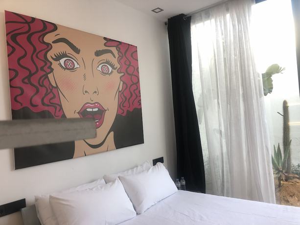 Imagen de la habitación del Hotel Oms. Foto 12