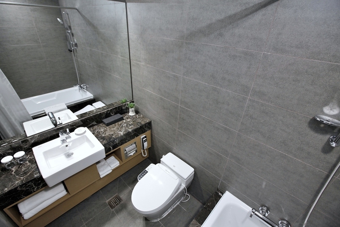 Imagen de la habitación del Hotel On City. Foto 5