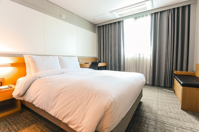 Imagen de la habitación del Hotel On City. Foto 7