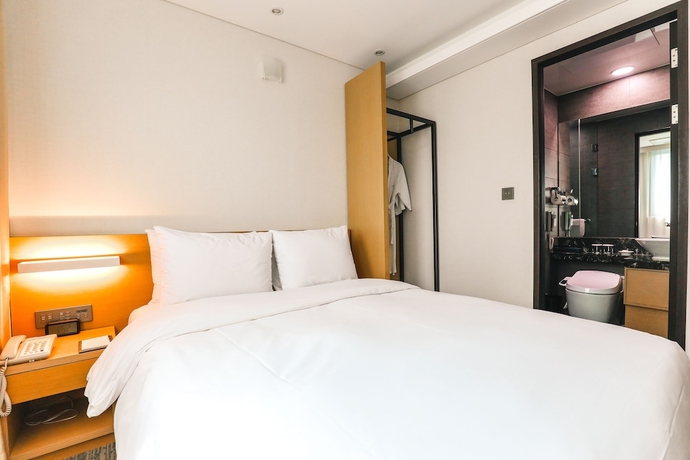 Imagen de la habitación del Hotel On City. Foto 11
