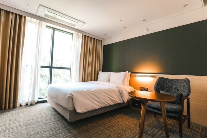Imagen de la habitación del Hotel On City. Foto 17