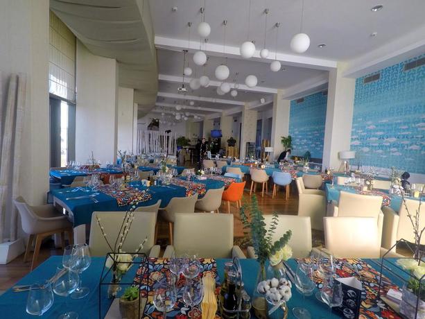 Imagen del bar/restaurante del Hotel On Plonge Junior. Foto 2