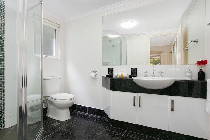 Imagen general del Hotel On The Beach Holiday Apartments. Foto 12
