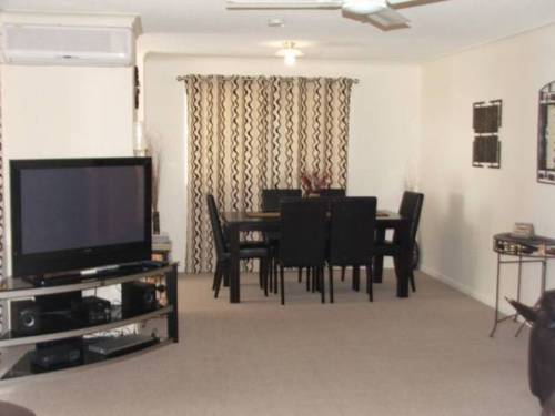 Imagen de la habitación del Hotel On The River Apartments. Foto 6