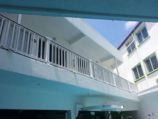 Imagen de los exteriores del Hotel On Vacation Caribbean. Foto 4