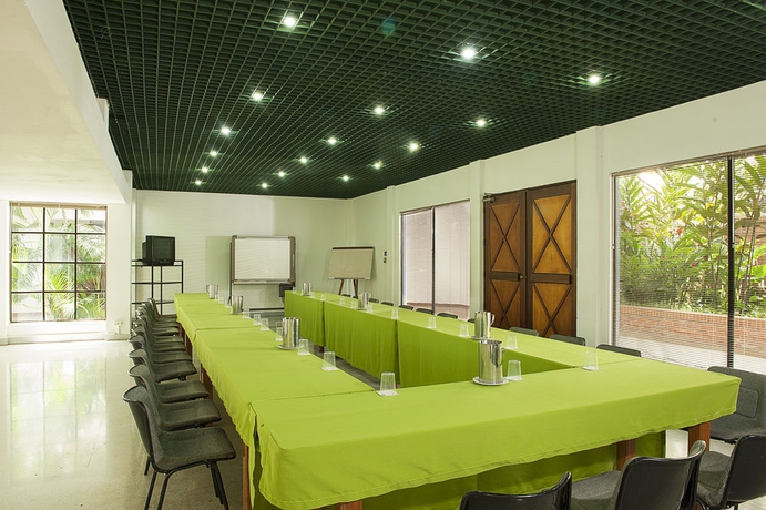 Imagen de los interiores del Hotel On Vacation Girardot Resort. Foto 14