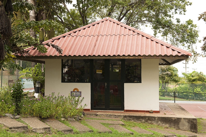 Imagen de los exteriores del Hotel On Vacation Girardot Resort. Foto 6