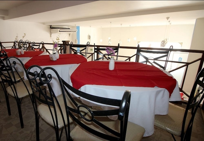 Imagen del bar/restaurante del Hotel On Vacation Tower. Foto 3