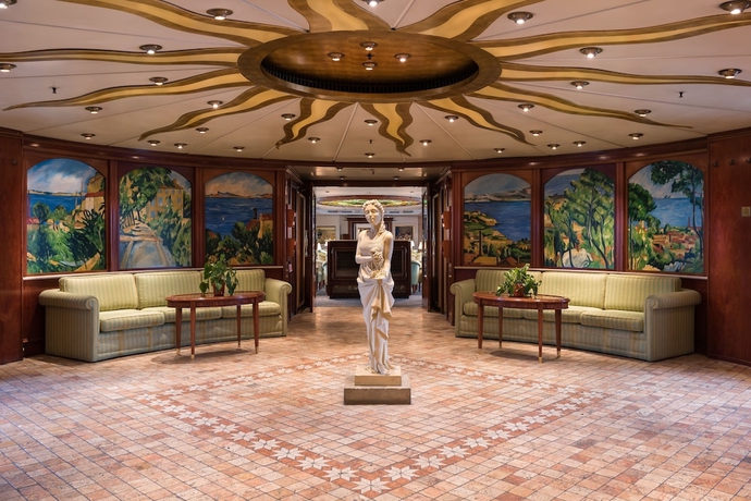 Imagen de los interiores del Hotel OnRiver Hotels - MS C&eacute;zanne. Foto 17