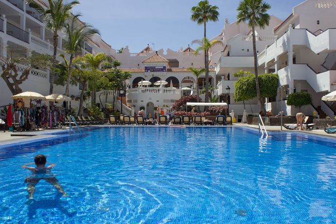Imagen de la piscina del Hotel Ona Beverly Hills Heights. Foto 8