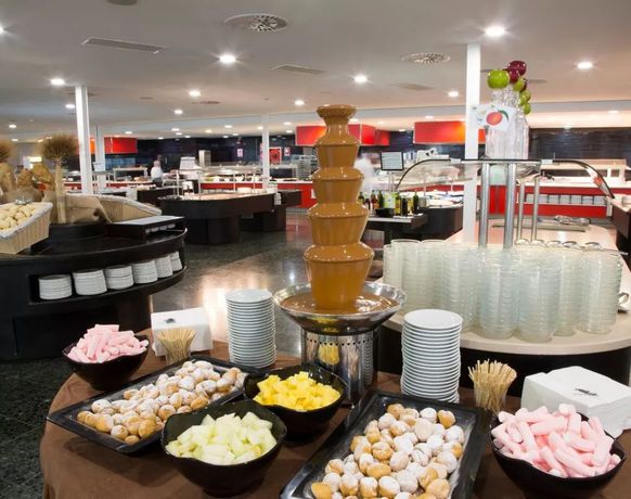 Imagen del bar/restaurante del Hotel Ona Don Juan. Foto 3