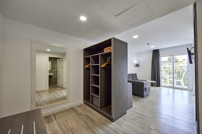 Imagen de la habitación del Hotel Ona Don Juan. Foto 9