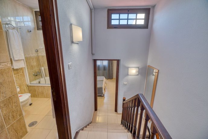 Imagen de la habitación del Hotel Ona Las Rosas. Foto 16