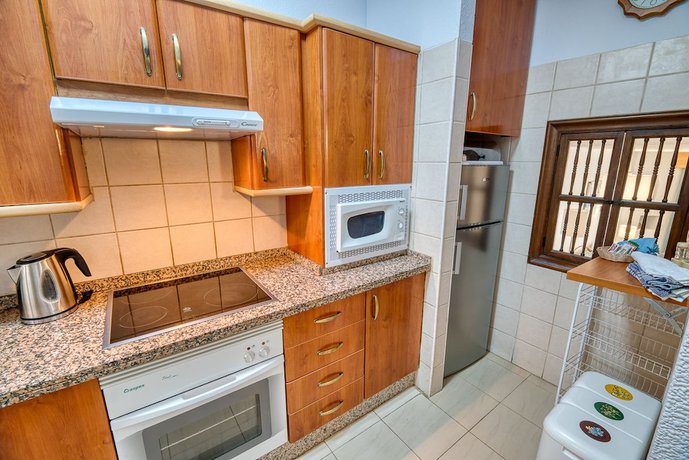 Imagen de la habitación del Hotel Ona Las Rosas. Foto 17