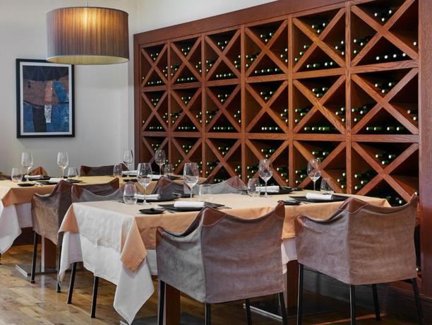 Imagen del bar/restaurante del Hotel Ona Mar Menor Golf and Spa. Foto 4