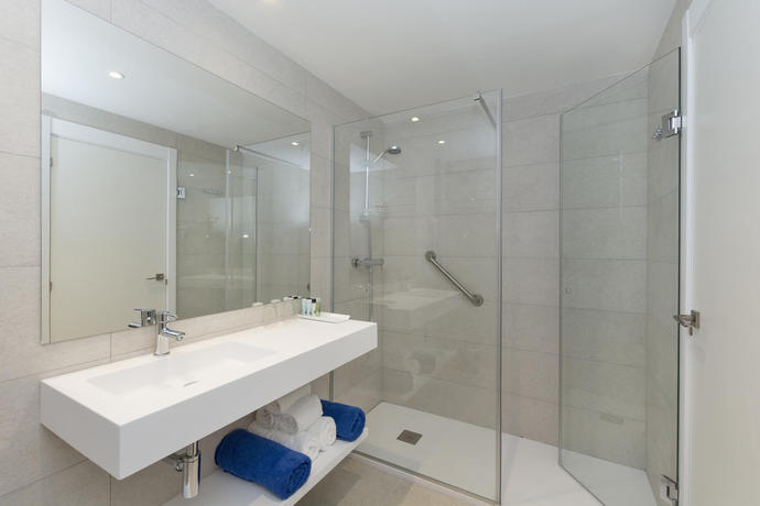 Imagen de la habitación del Hotel Ona Palmira Paguera. Foto 6