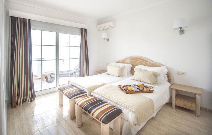 Imagen de la habitación del Hotel Ona Village Cala D'or. Foto 6