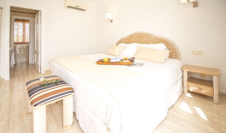 Imagen de la habitación del Hotel Ona Village Cala D'or. Foto 7