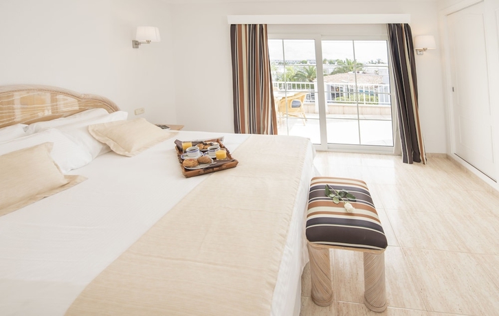 Imagen de la habitación del Hotel Ona Village Cala D'or. Foto 8