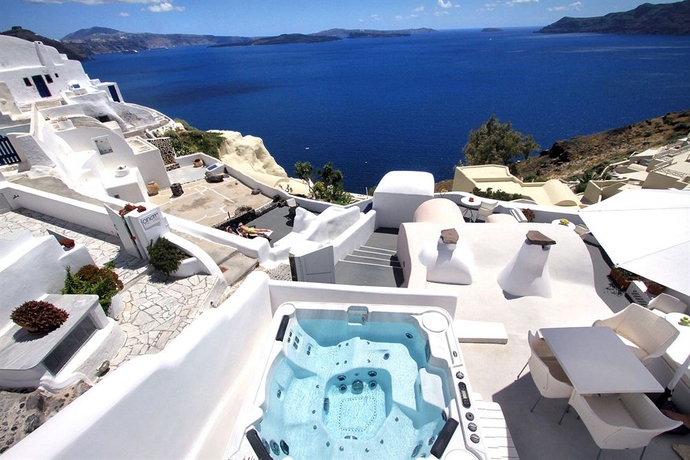 Imagen de la piscina del Hotel Onar Villas. Foto 14