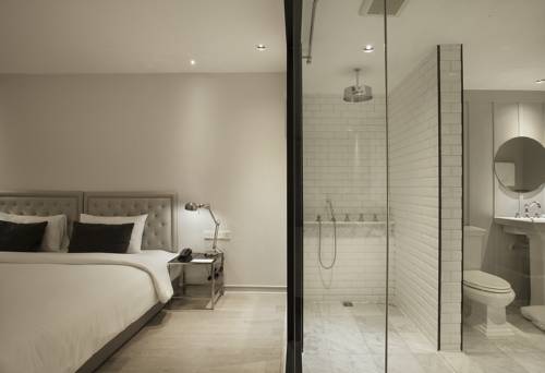 Imagen de la habitación del Hotel Once Bangkok. Foto 16