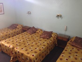 Imagen de la habitación del Hotel Once Plaza. Foto 3