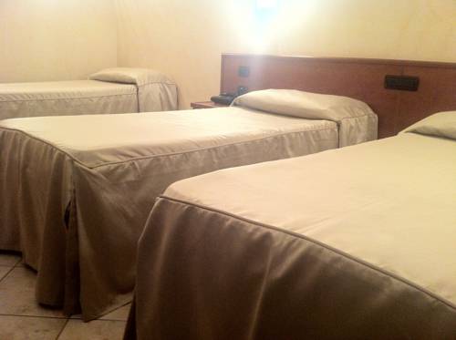 Imagen de la habitación del Hotel Onda Bleu. Foto 6