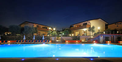 Imagen de la piscina del Hotel Onda Blu Resort. Foto 6