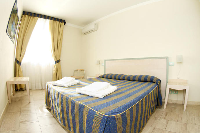 Imagen general del Hotel Onda Marina, Marina Di Pietrasanta. Foto 5