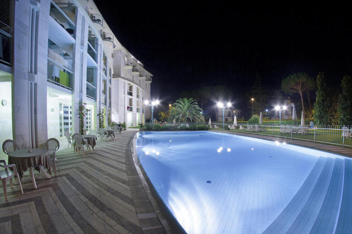 Imagen general del Hotel Onda Marina, Marina Di Pietrasanta. Foto 6