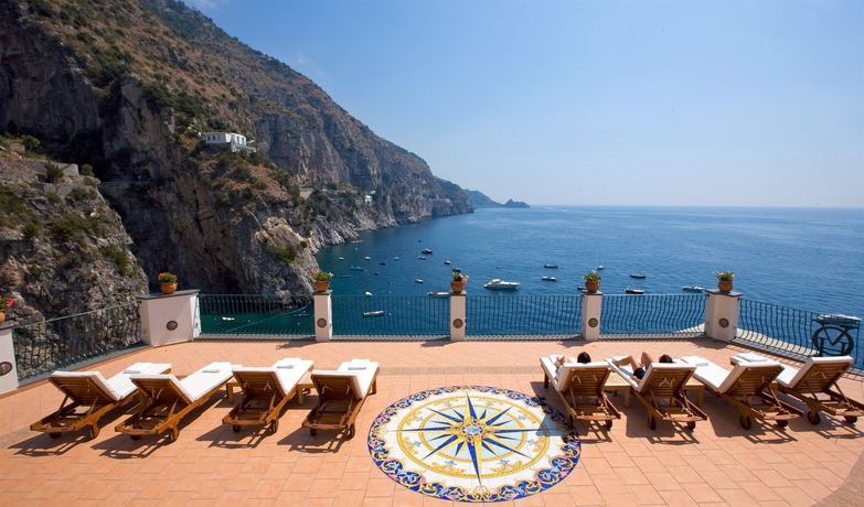 Imagen de los exteriores del Hotel Onda Verde. Foto 11