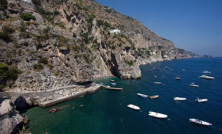 Imagen de los exteriores del Hotel Onda Verde. Foto 13