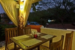 Imagen del bar/restaurante del Hotel Ondas Do Mar Beach Resort Phase 2. Foto 9