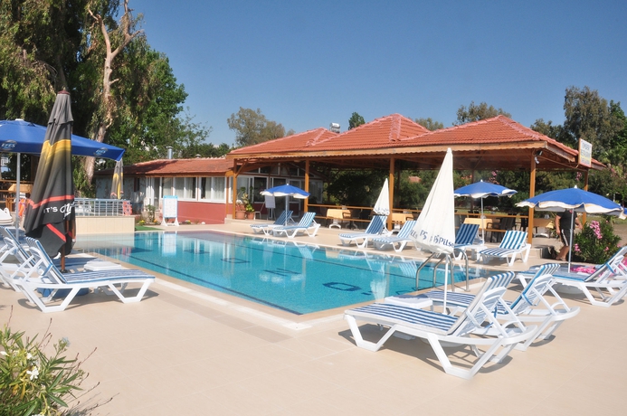 Imagen de la piscina del Hotel Onder Yildiz. Foto 16