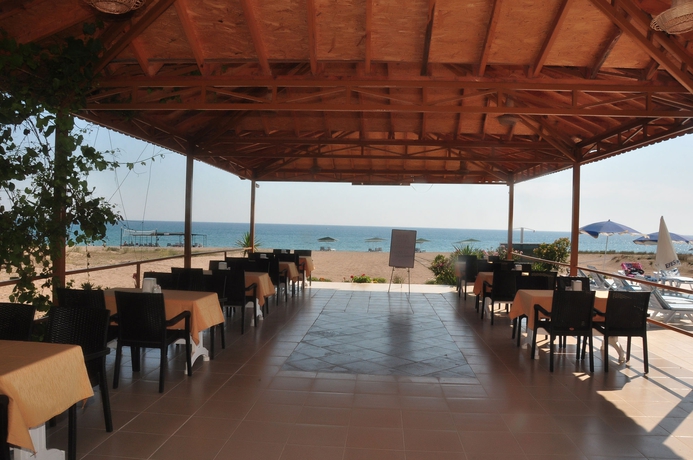 Imagen del bar/restaurante del Hotel Onder Yildiz. Foto 9