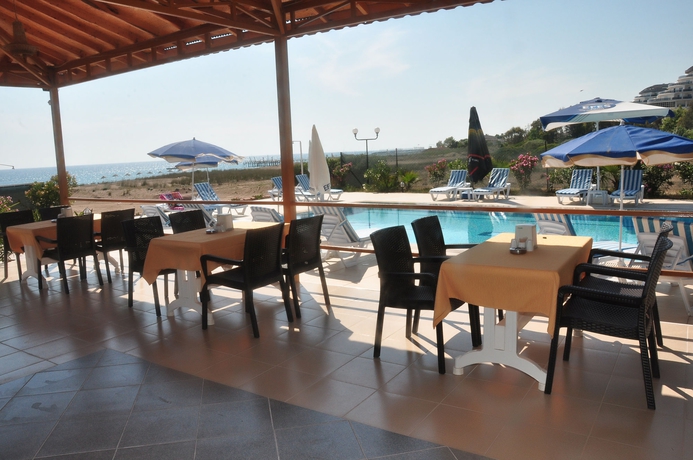 Imagen del bar/restaurante del Hotel Onder Yildiz. Foto 10