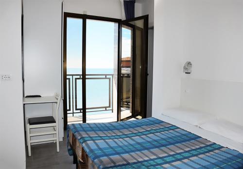 Imagen de la habitación del Hotel Ondina, Lido Di Jesolo. Foto 9